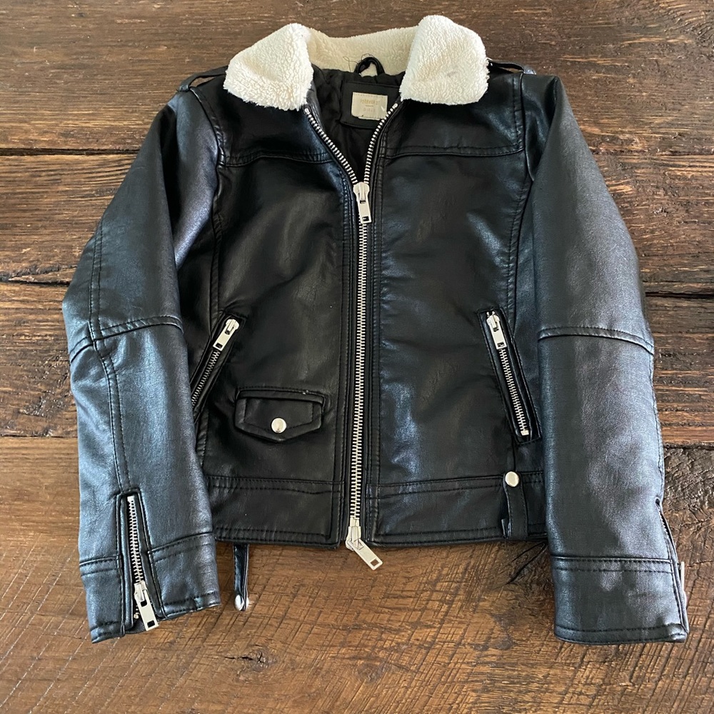 Warm leather bomber with Sherpa collar